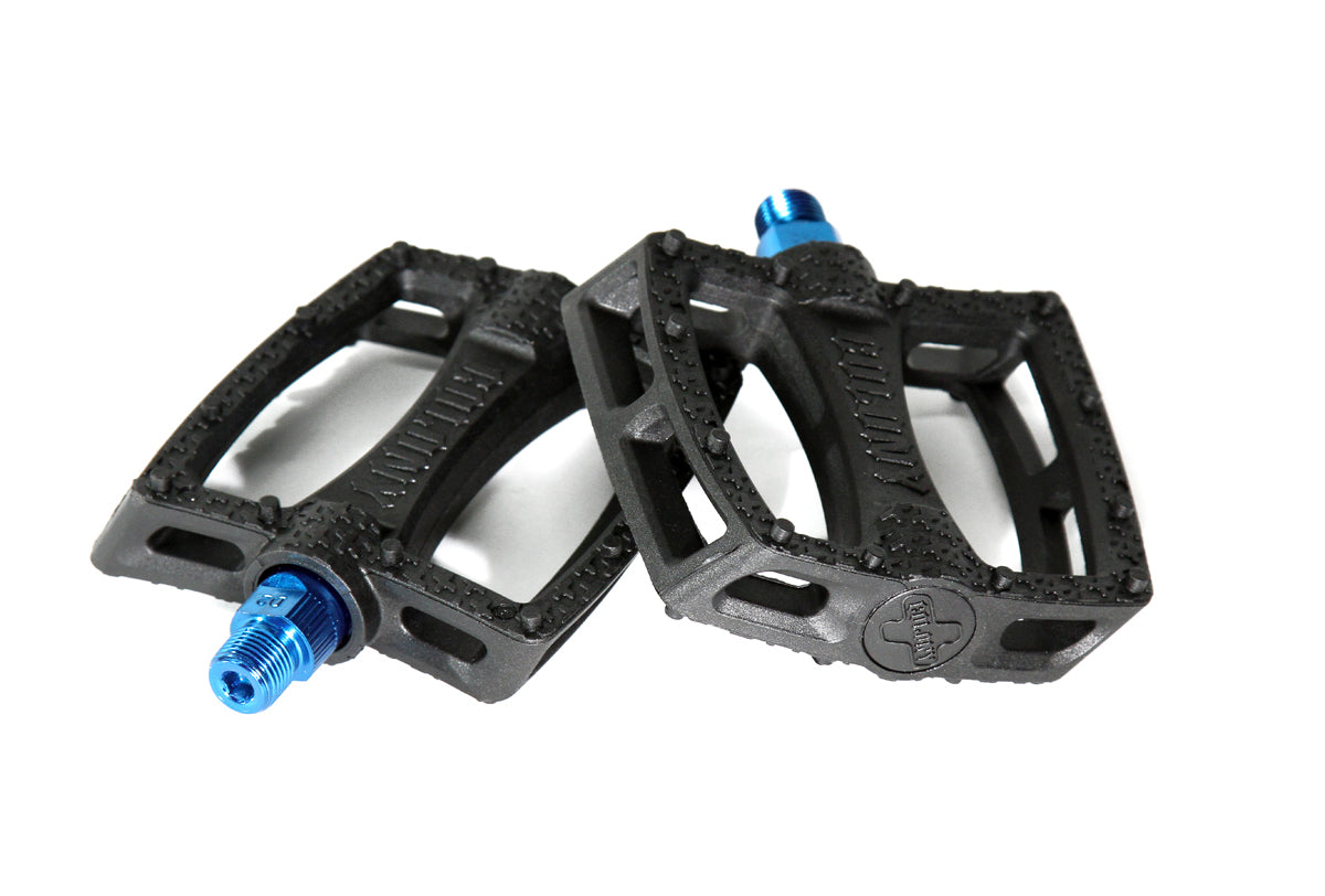 Colony Fantastic Plastic Pedals 9/16" Solid Black Coloured Axles