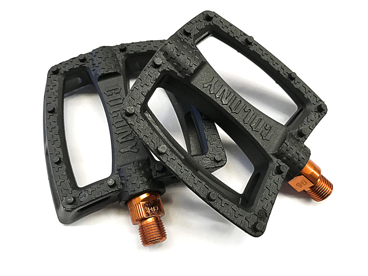 Colony Fantastic Plastic Pedals 9/16" Solid Black Coloured Axles